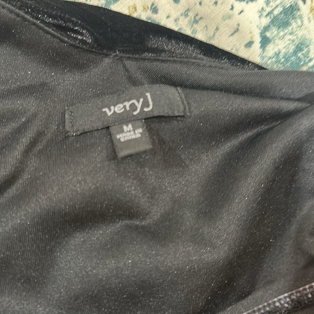 Very J Chic Black velvet Jumpsuit size medium - Picture 2 of 6
